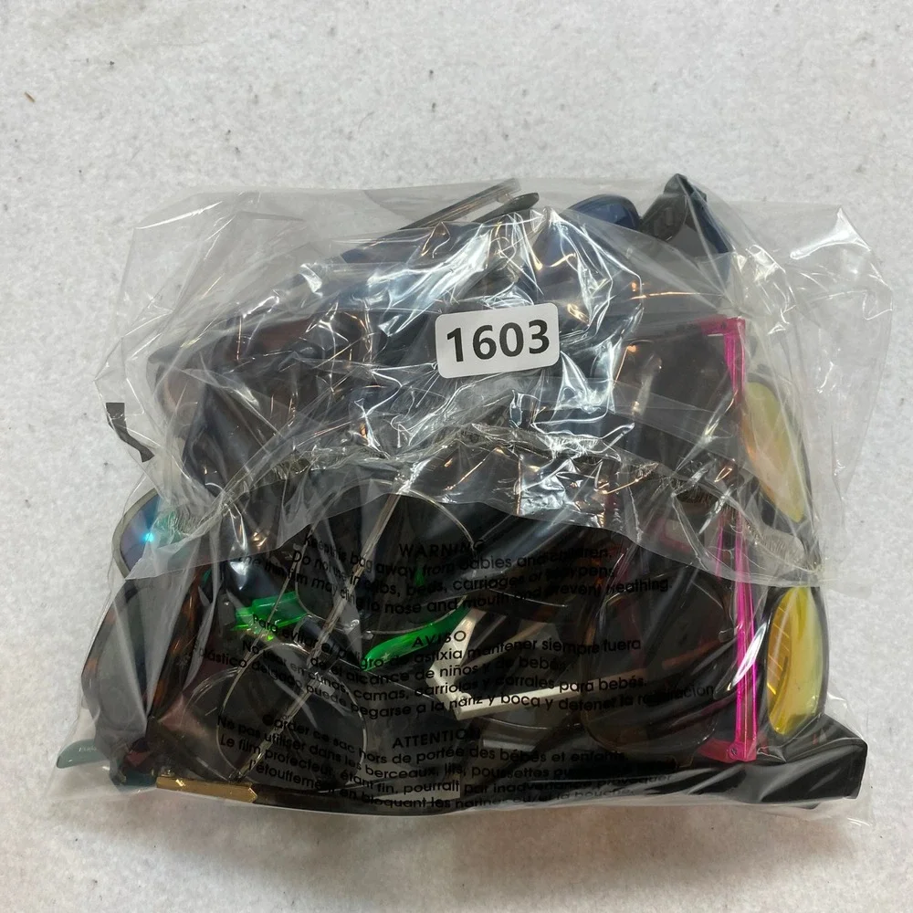 Lot Of 20 Mixed Sunglasses Unisex OS Multi Aviator Sport Shield Bundle